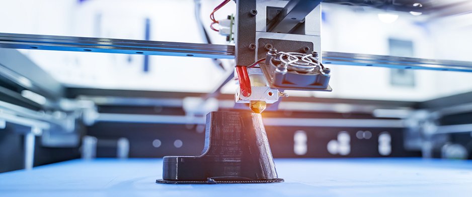 Additive and subtractive manufacturing combined in one hybrid process